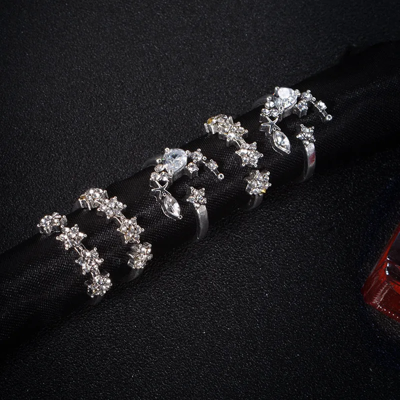 30 Pieces) Vintage Inlaid Drill Star Moon Pattern Ring Set