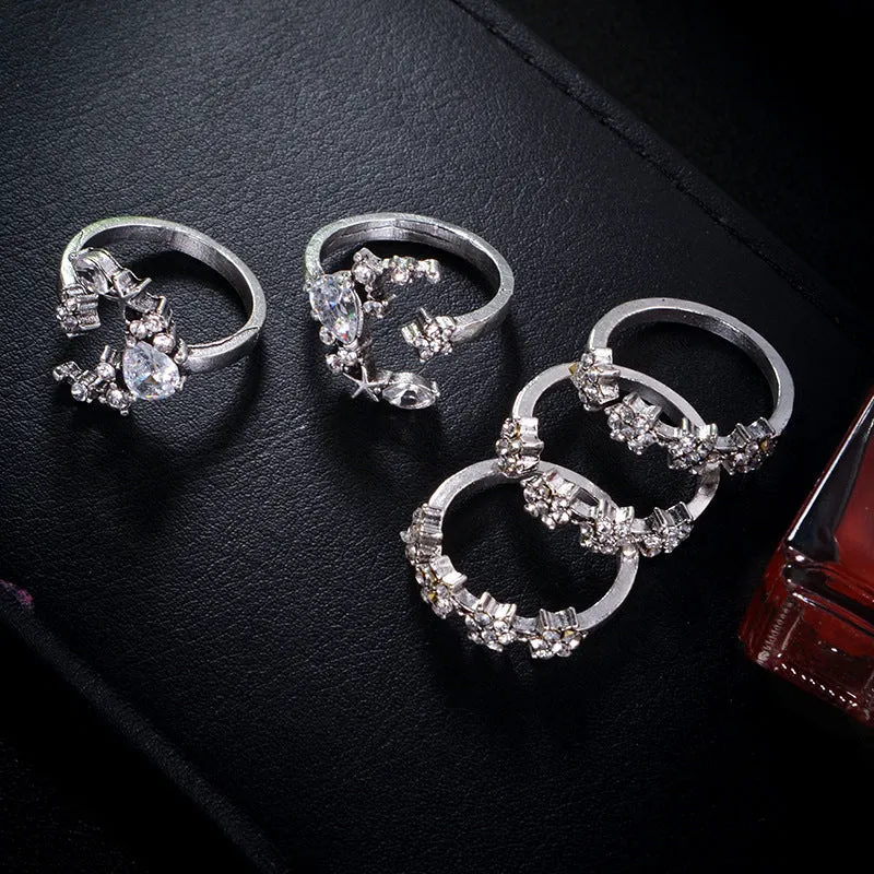30 Pieces) Vintage Inlaid Drill Star Moon Pattern Ring Set