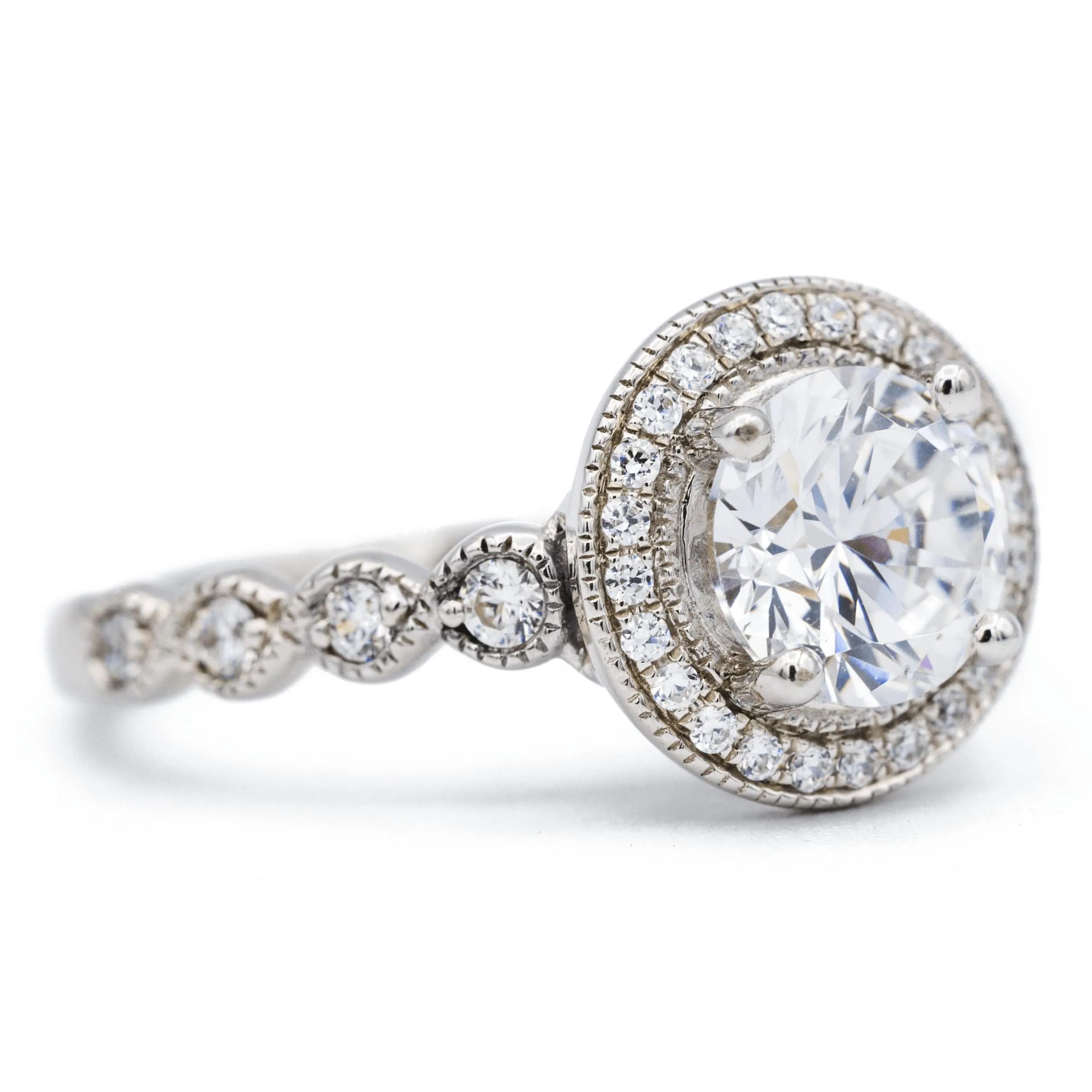 7.5mm Round Center 14K White Solid Gold Diamond Halo Milgrain Design Ring