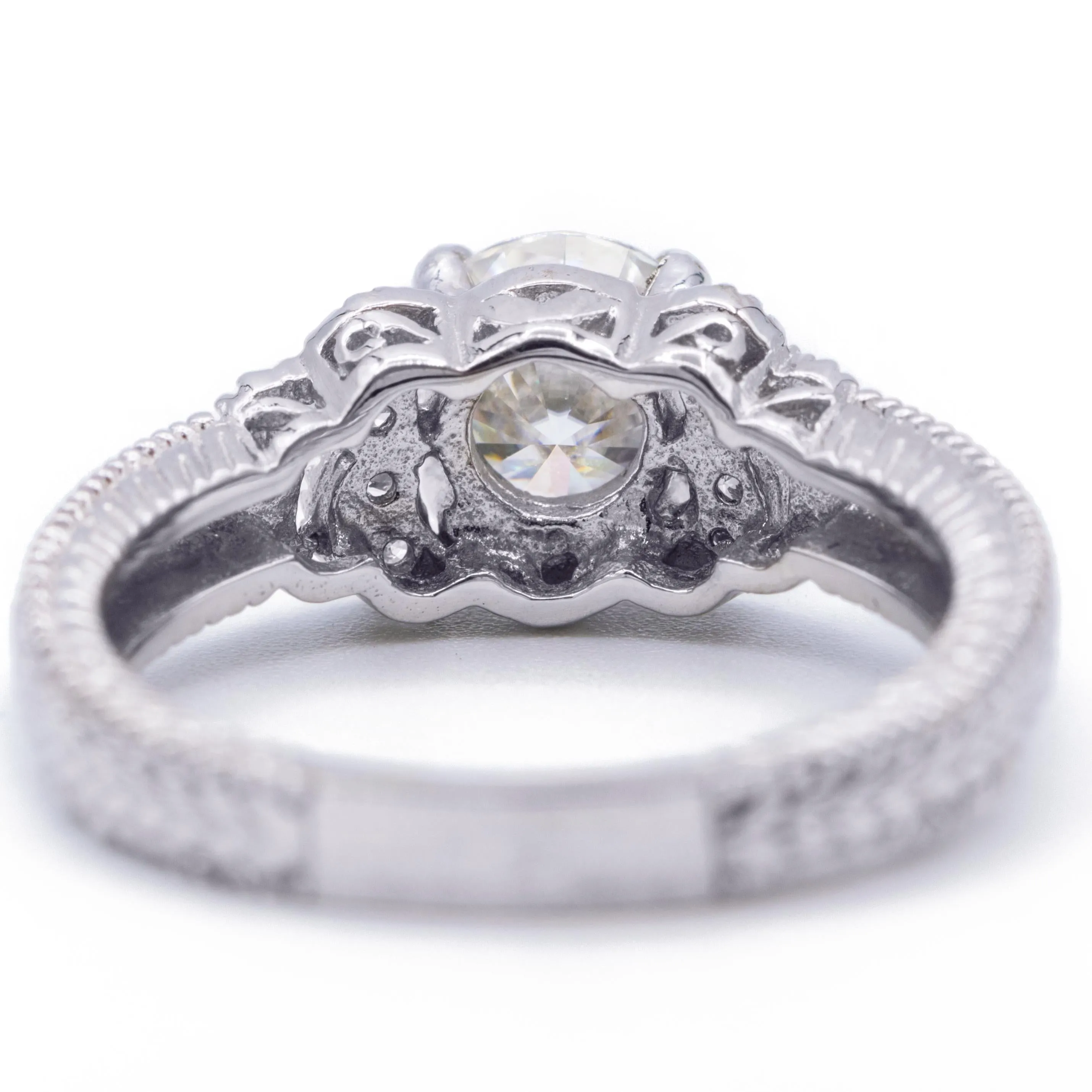7.5mm Round Center and Diamond Filigree Milgrain 18K White Gold Ring