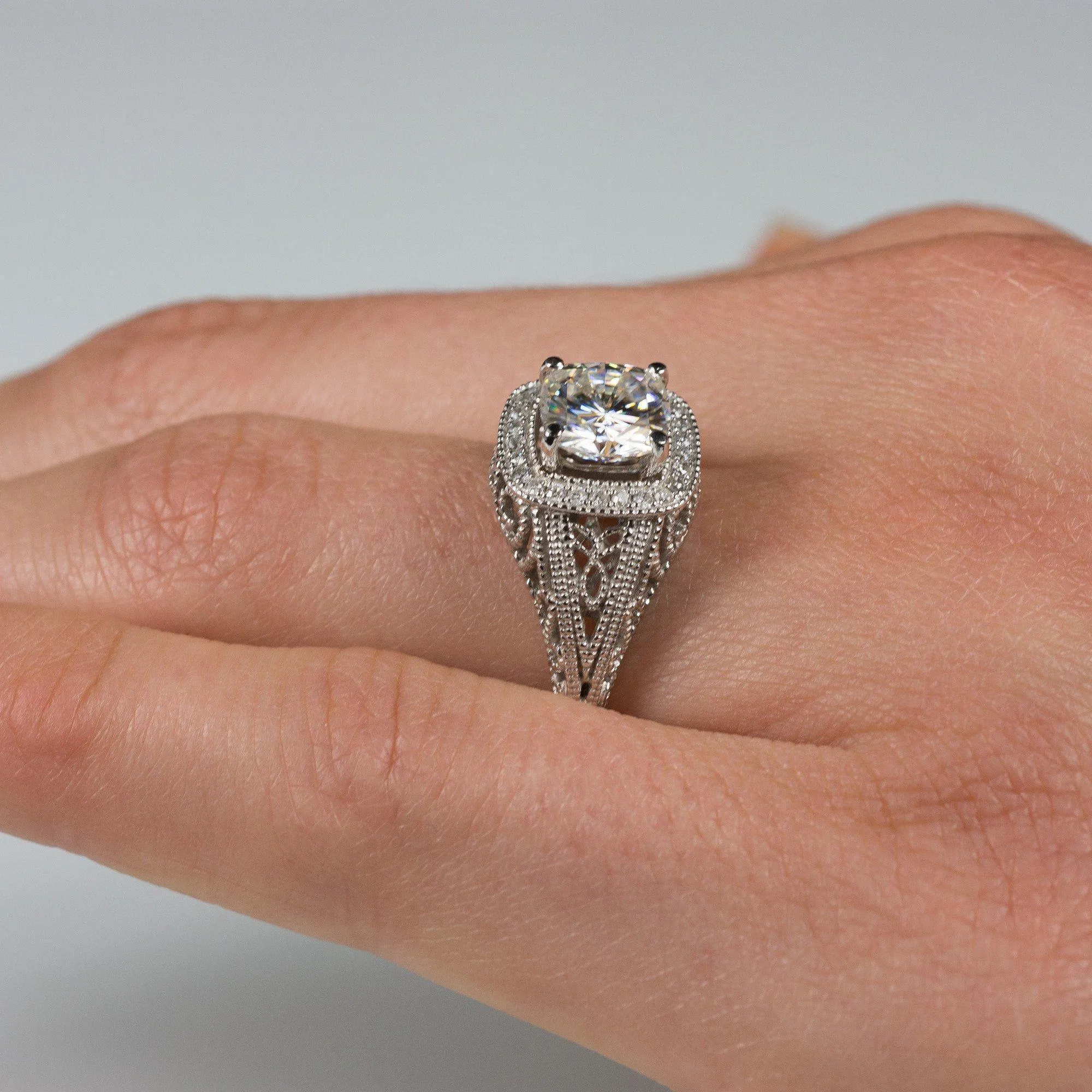 7mm Round Center 14K White Gold Diamond Halo Milgrain Detail Ring