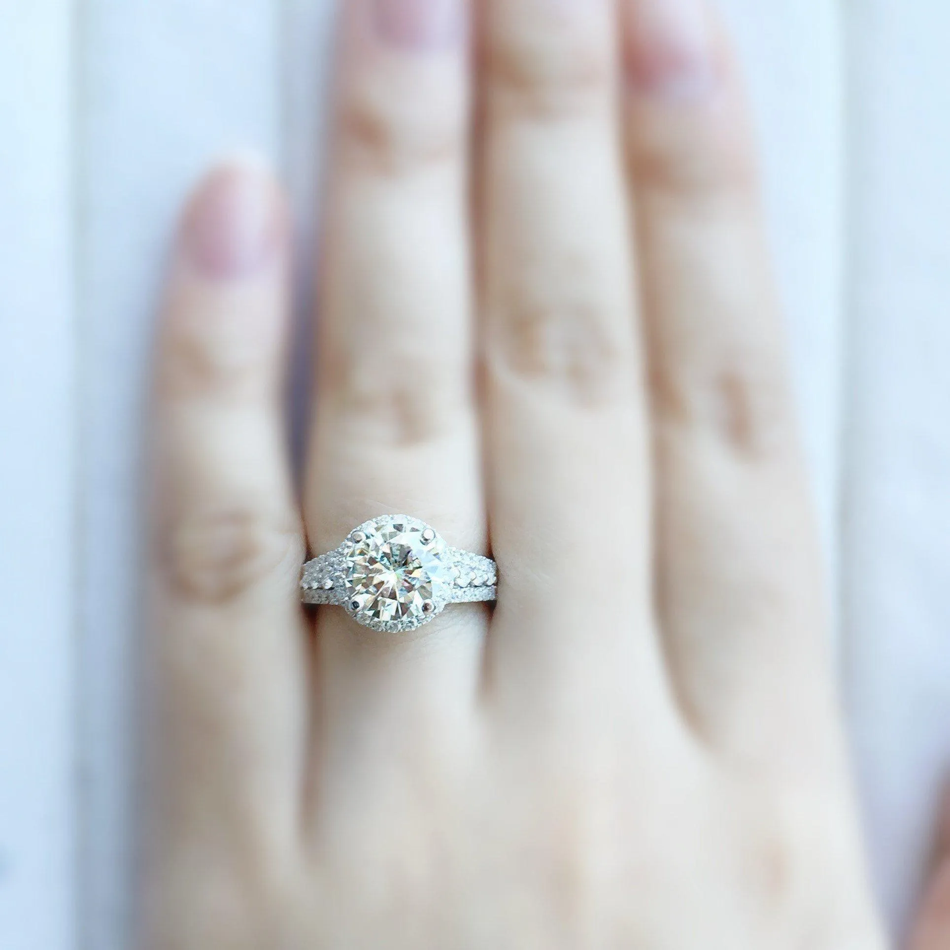 9mm Round Center 14KW Thick Band with Diamond Shoulders and Halo Filigree Basket Design Ring
