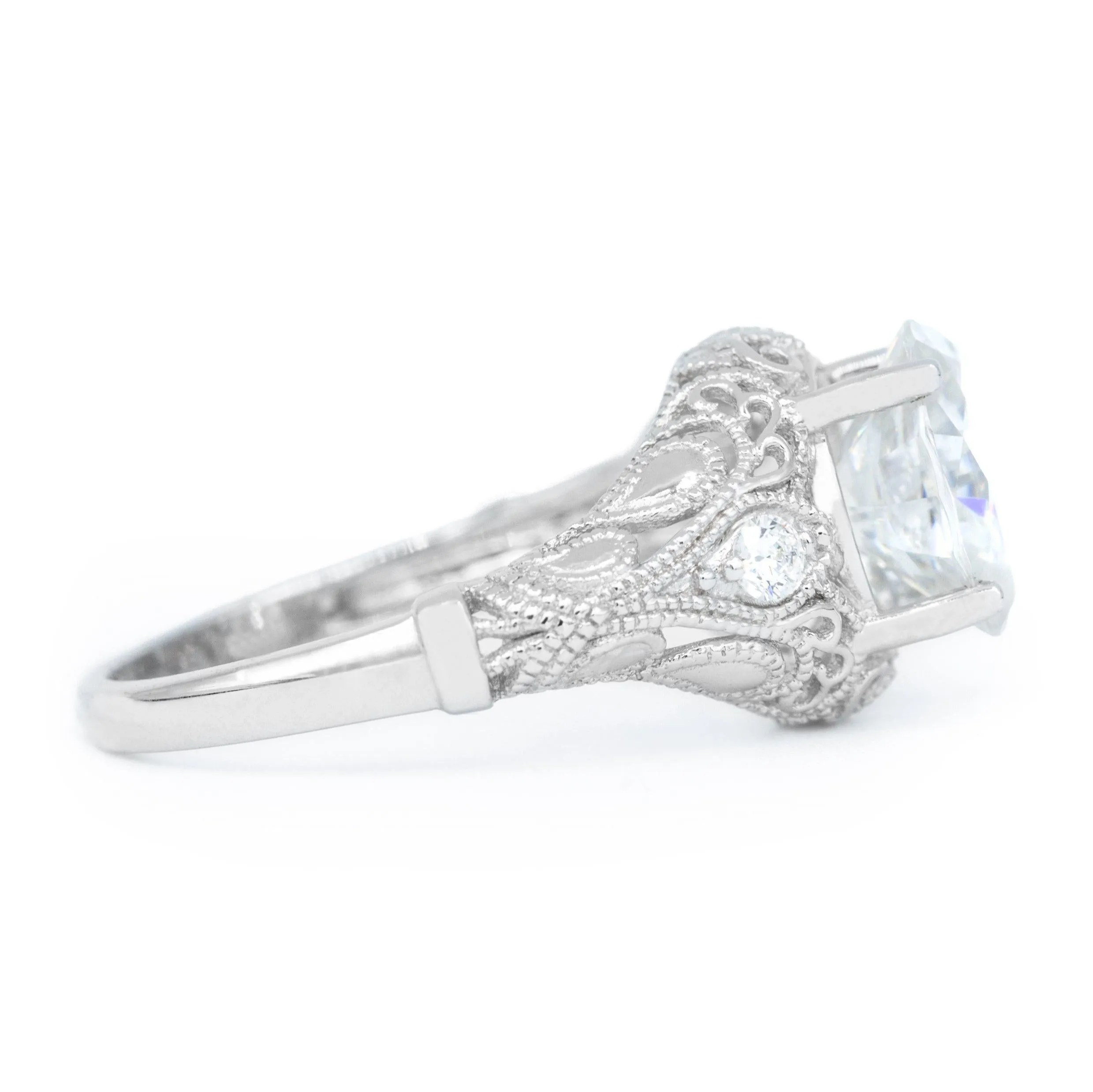 9x7mm Oval Center 14K White Gold Milgrain Design Diamond Accent Ring