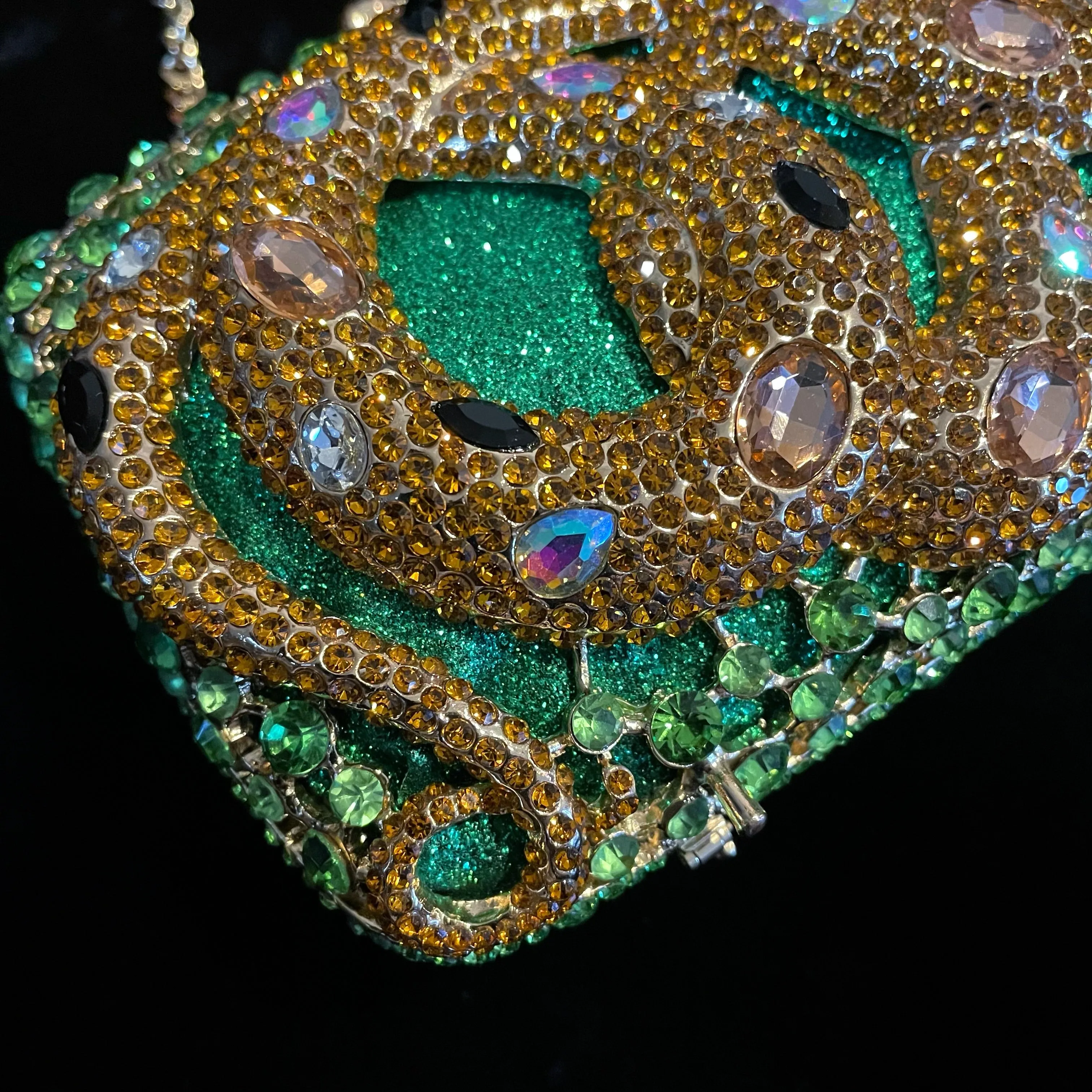 A FANTASY JEWELLED MEDUSA EVENING CLUTCH