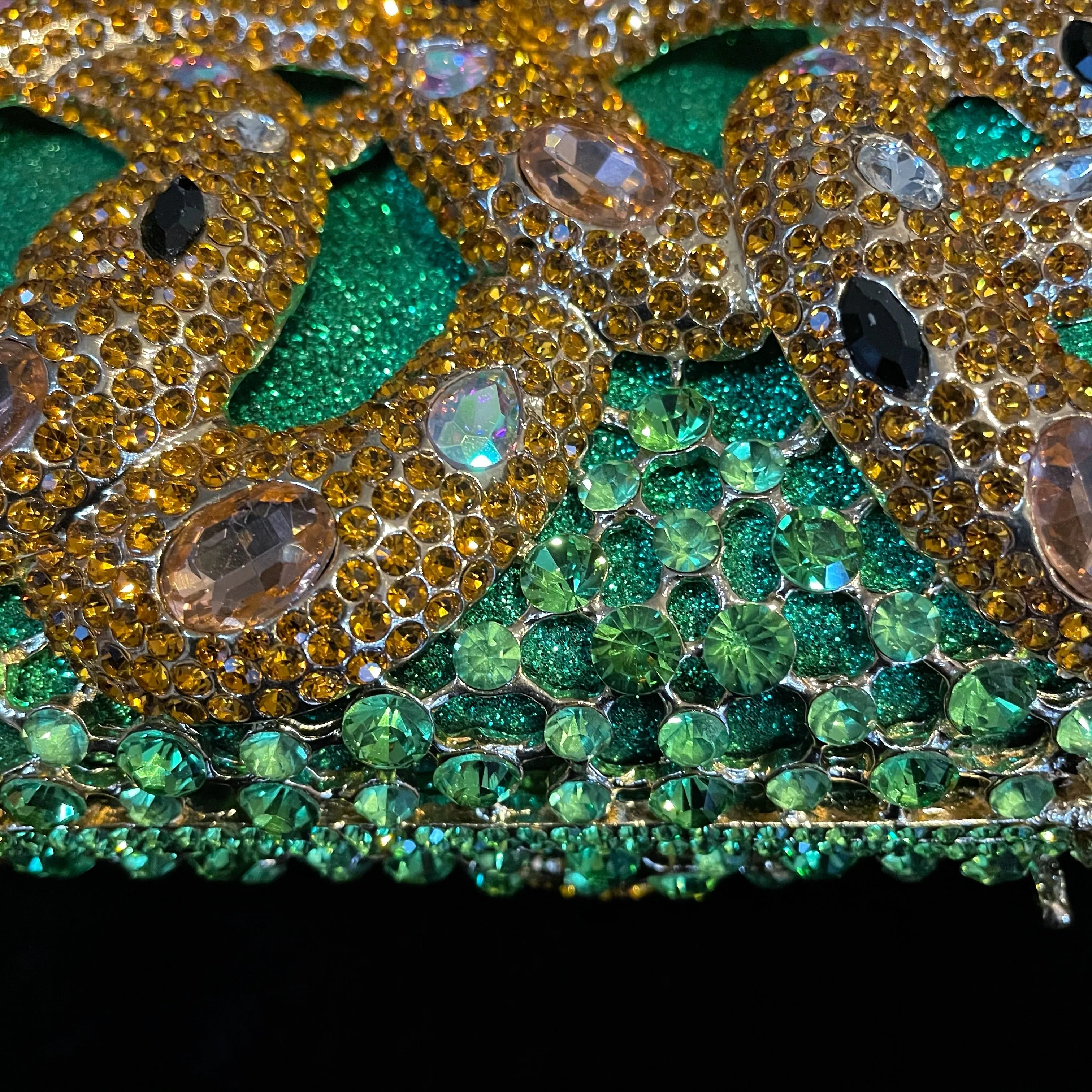 A FANTASY JEWELLED MEDUSA EVENING CLUTCH