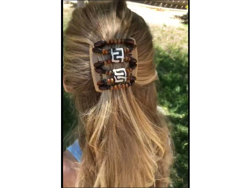 African Butterfly Chameleon Hair Comb - Ndalena Blonde 30