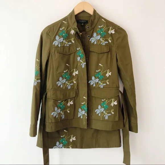 ANN TAYLOR Embroidered Floral Safari Jacket Skirt Blazer Coordinating Set Green