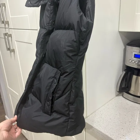 Athleta Downtown Puffer Vest