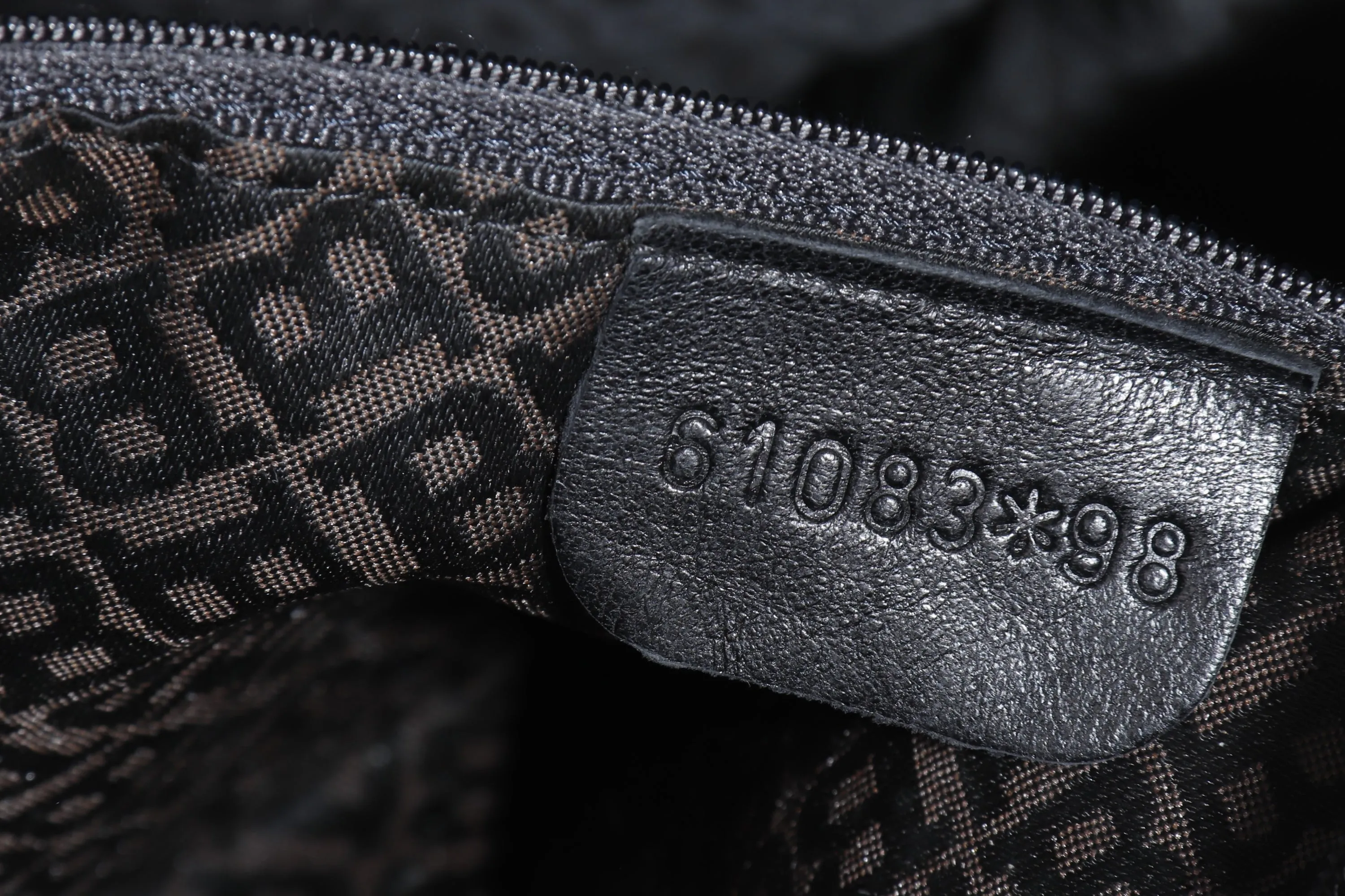 BALLY SHOULDER BAG MEDIUM DARK BROWN QUILTED FABRIC WITH LEATHER SILVER HARDWARE, NO DUST COVER