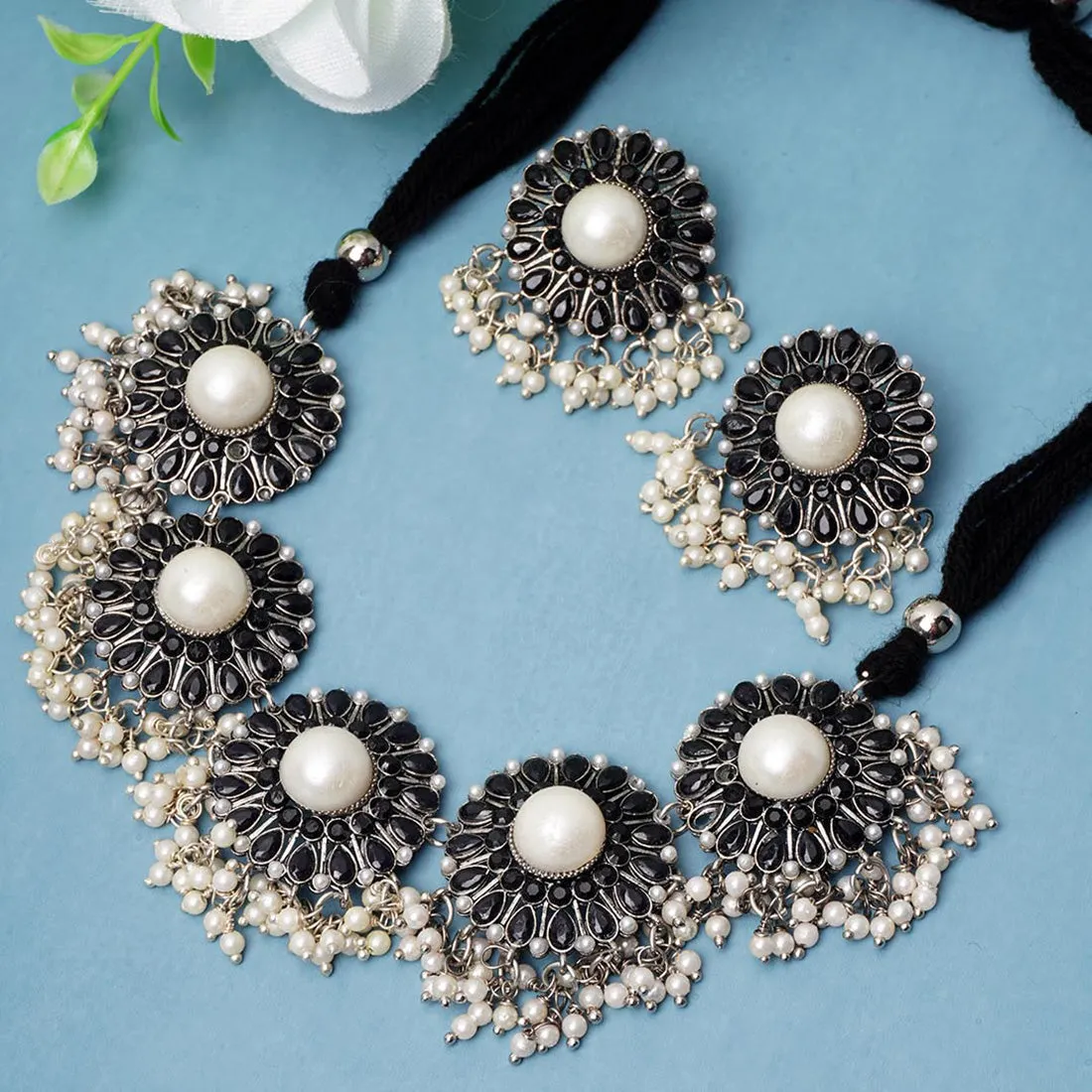 Black Crystal Round Patterned Choker Set