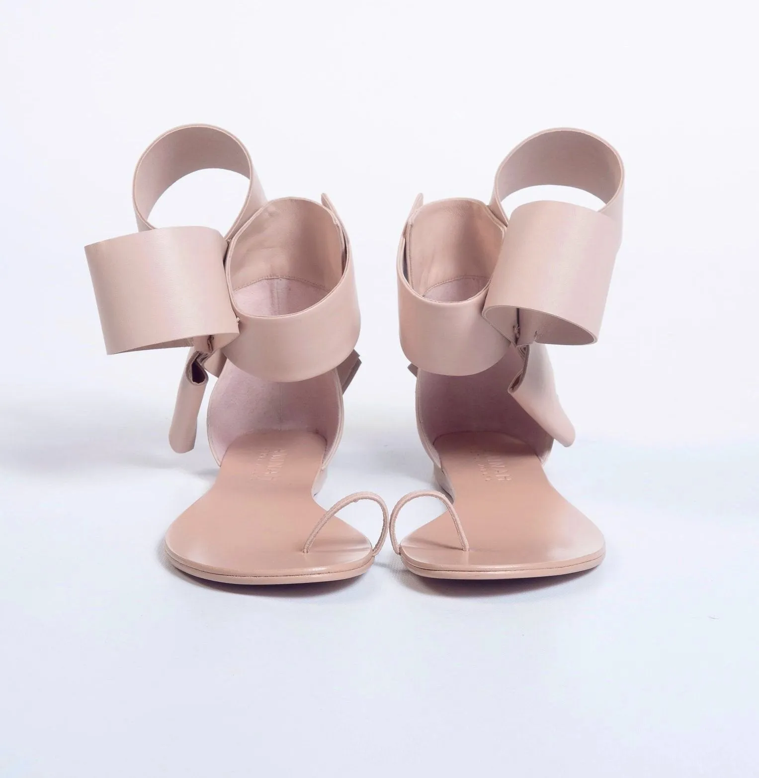 BOW SANDAL