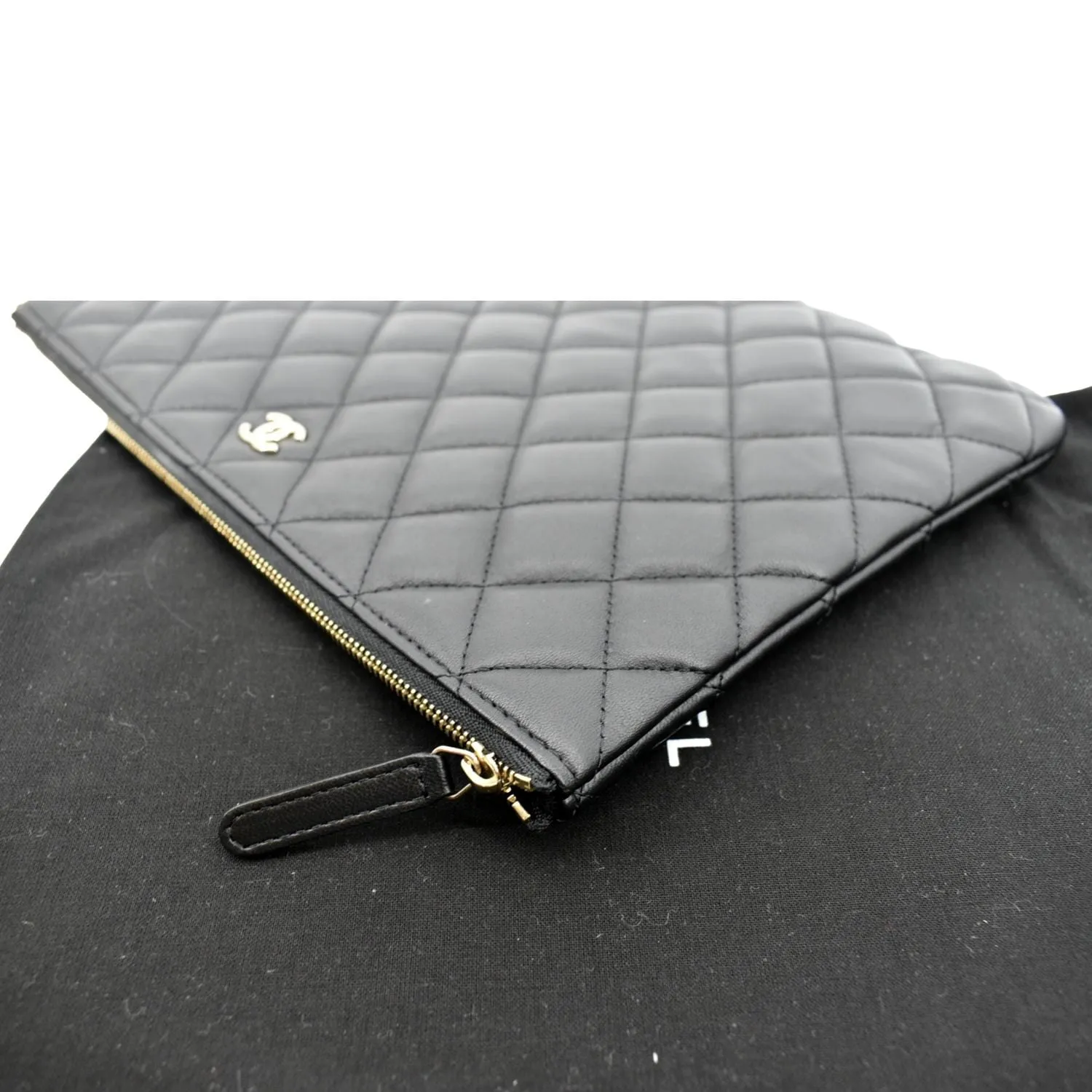 CHANEL O-Case Quilted Lambskin Leather Zip Pouch Black
