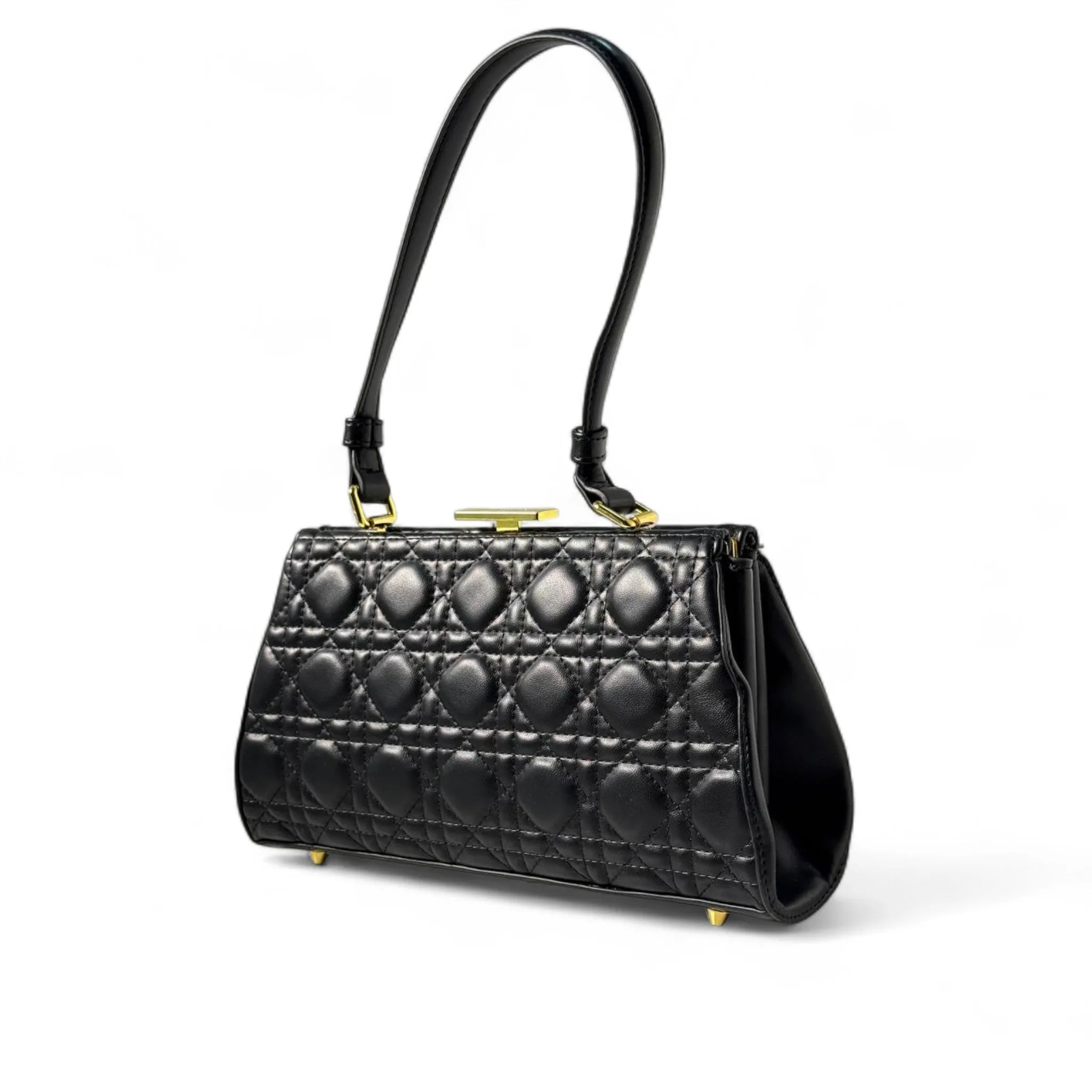 Classic Black Quilted Top-Handle Bag – Timeless Elegance ✨