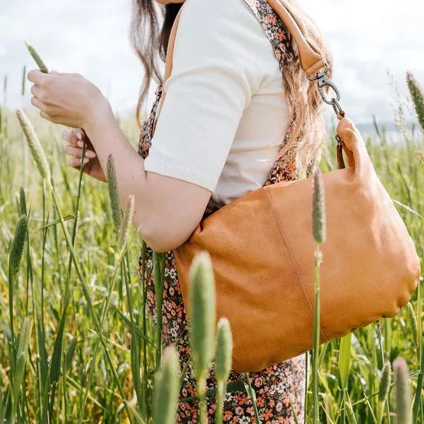 DUSKY ROBIN Elsie Bag - Tan