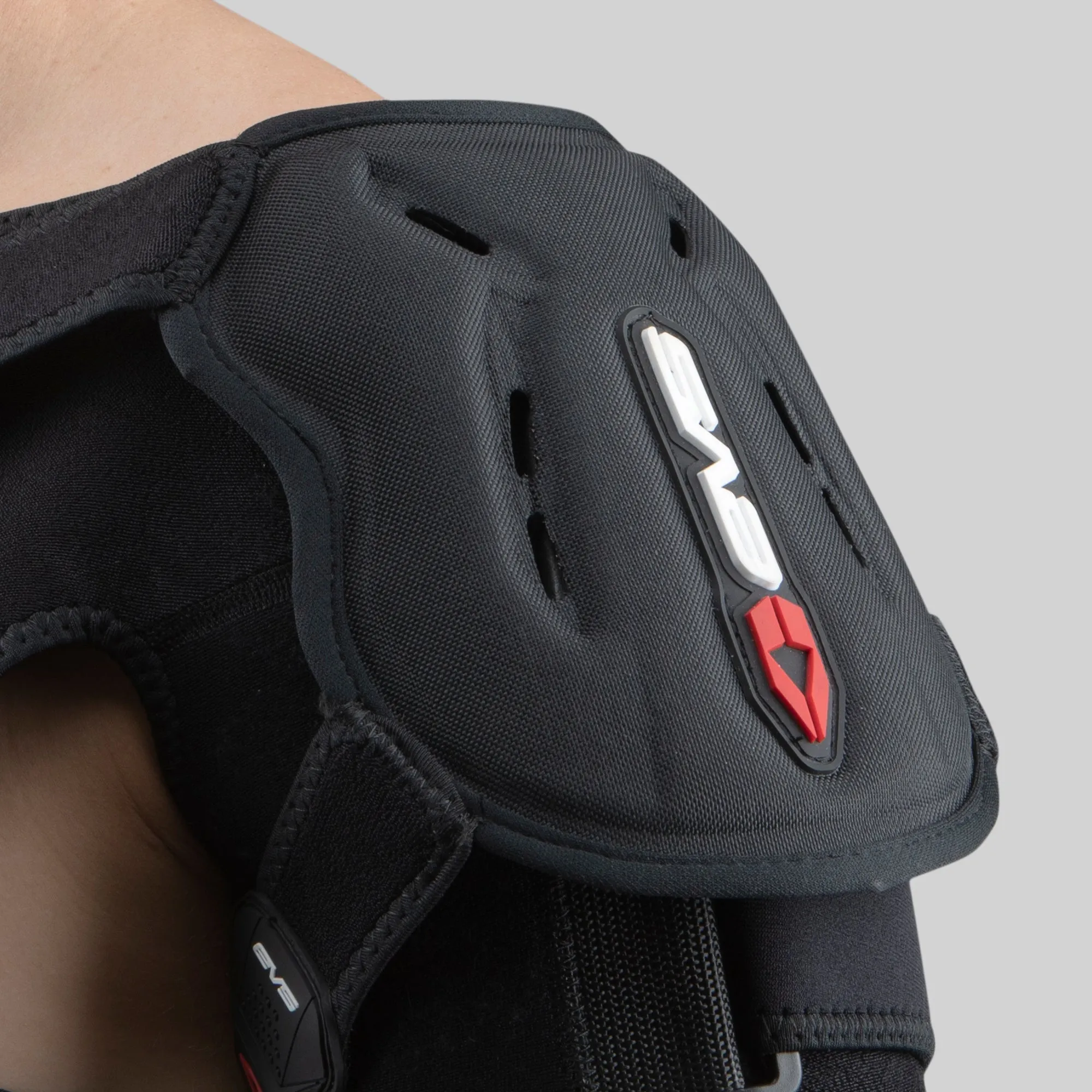 EVS SB04 Shoulder Support
