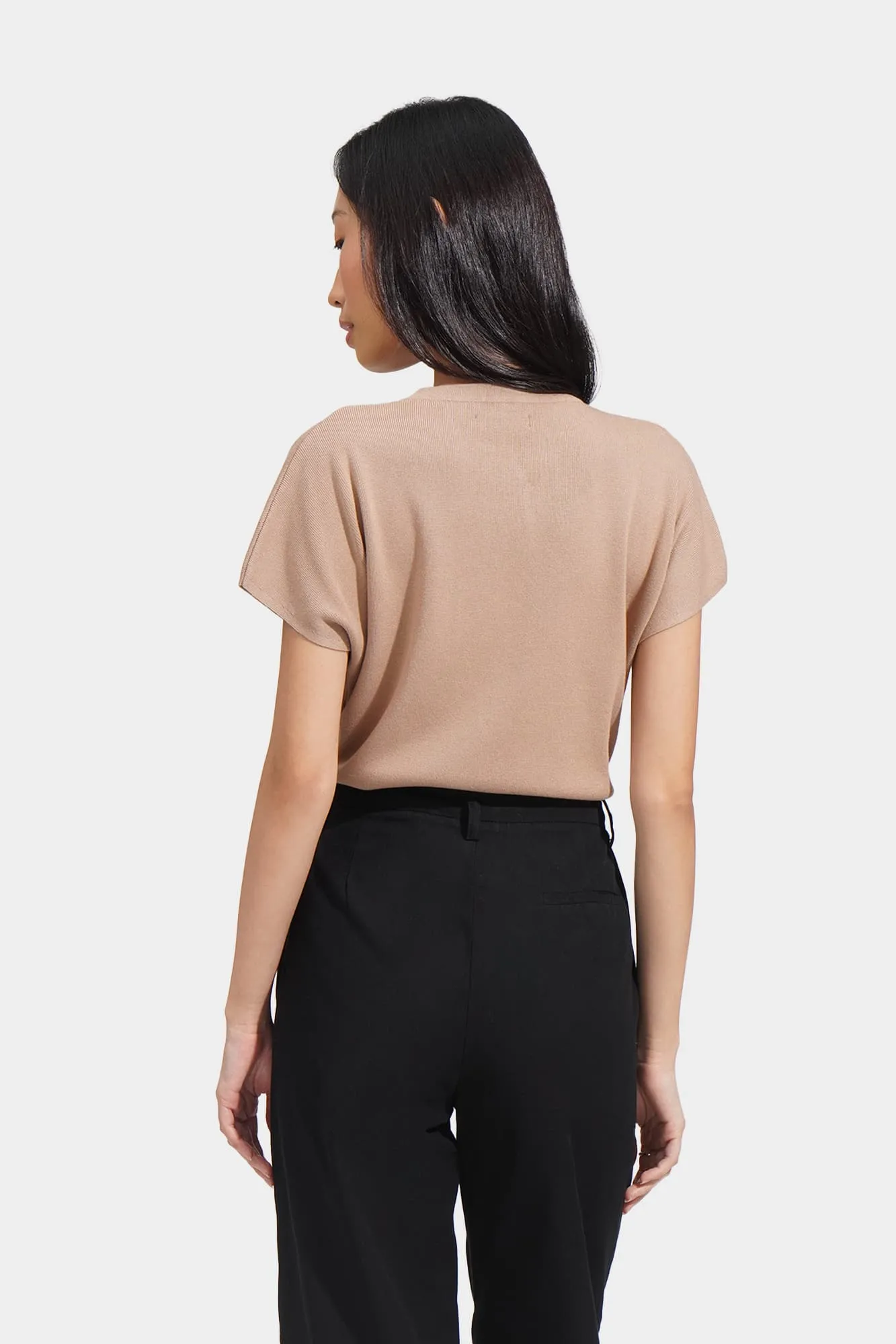 Extended Sleeves Knitted Tee With Seam Detail