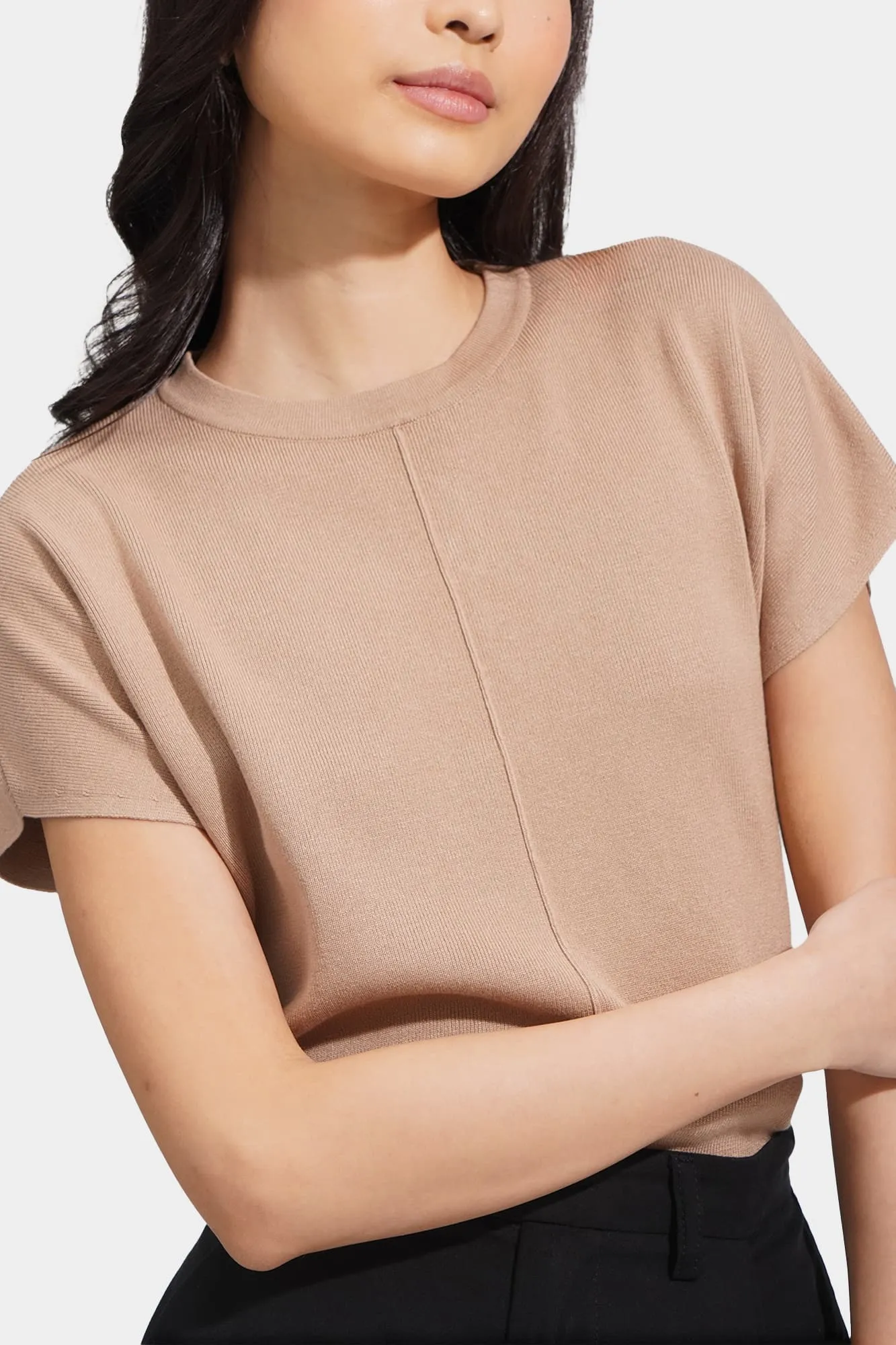 Extended Sleeves Knitted Tee With Seam Detail