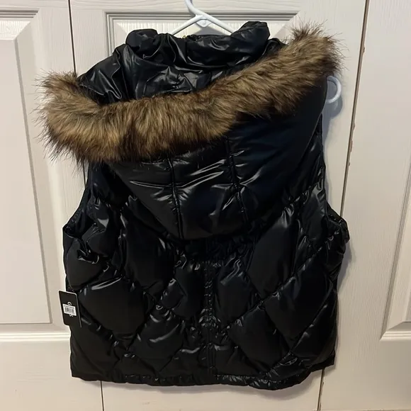Guess Black Sleeveless Jacket NWT