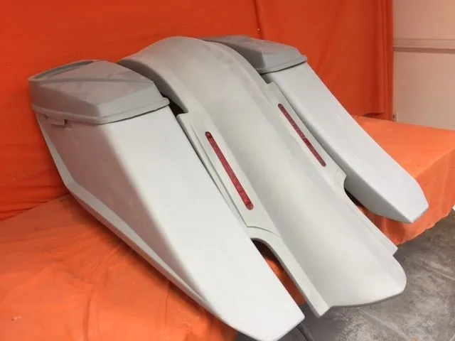 Harley Davidson 6" Trendsetter Extended Saddlebag LED Fender Kit - No Cut Outs   6 x 9 Speaker Lids / 2014 - 2018