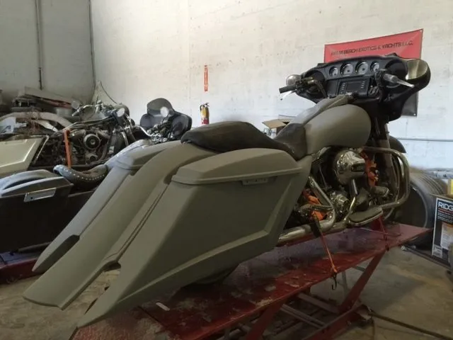 Harley Davidson 6" Trendsetter Extended Saddlebag LED Fender Kit - No Cut Outs No Lids / 2014 - 2018