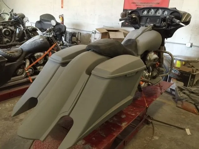Harley Davidson 6" Trendsetter Extended Saddlebag LED Fender Kit - No Cut Outs No Lids / 2014 - 2018