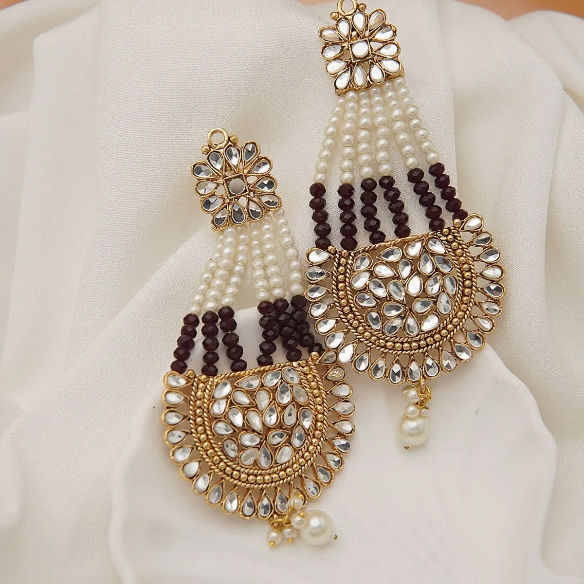 Kundan Passa Earrings With Pearls Work