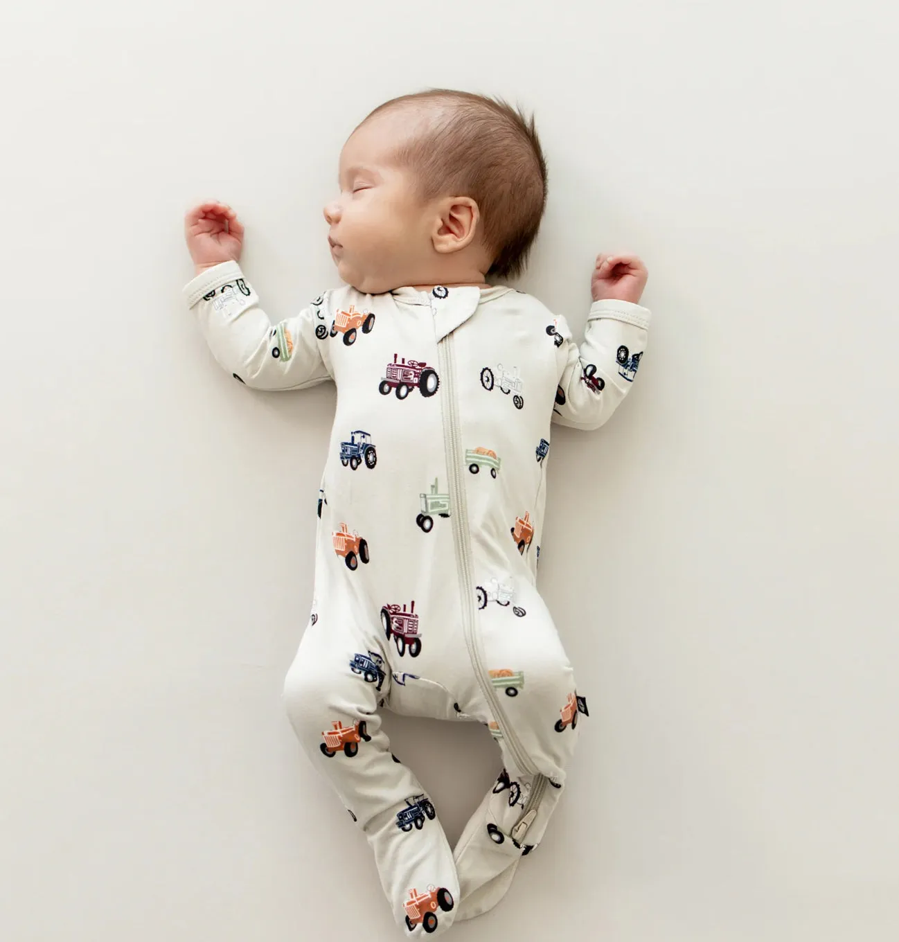 Kyte Baby - Printed Zippered Footie - Tractor