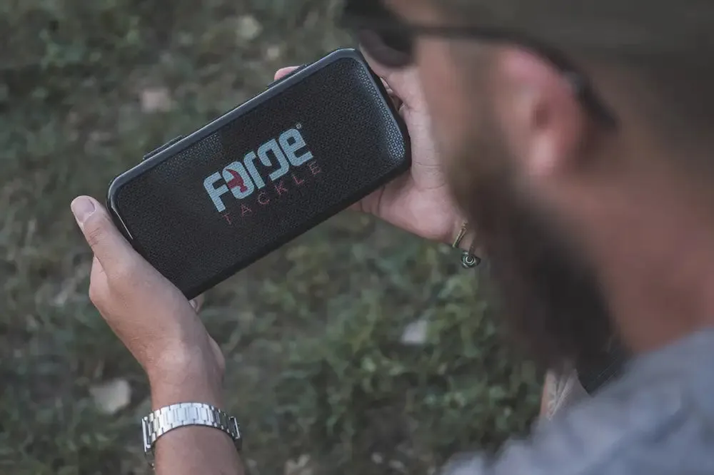 Leaders & Zig Magnetic Case