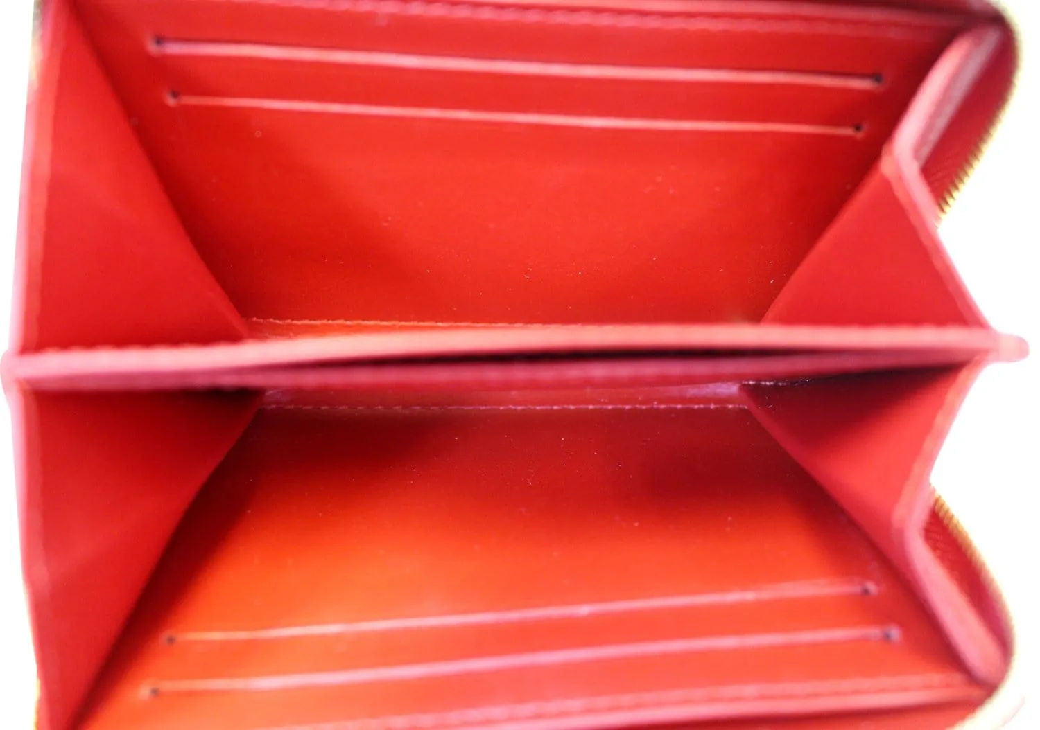 LOUIS VUITTON Vernis Leather Zippy Coin Purse Cerise Cherry