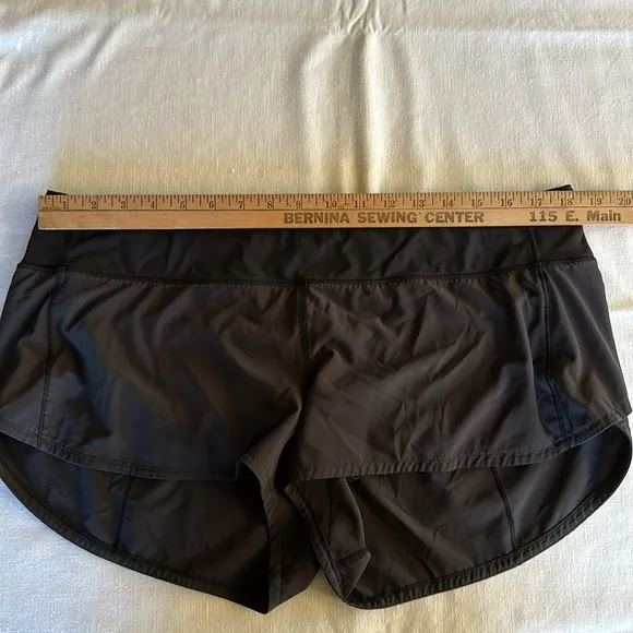 Lululemon Speed Up Short 12 Black