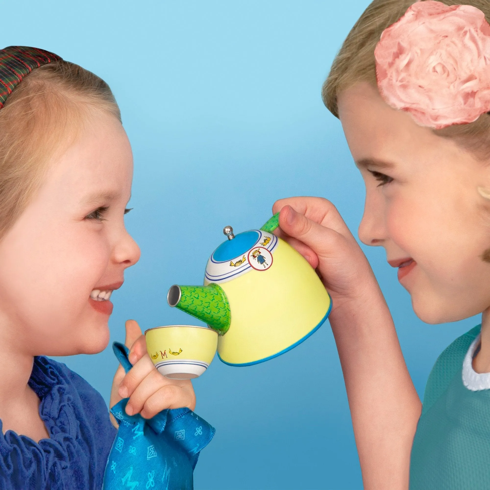 Madeline tea set