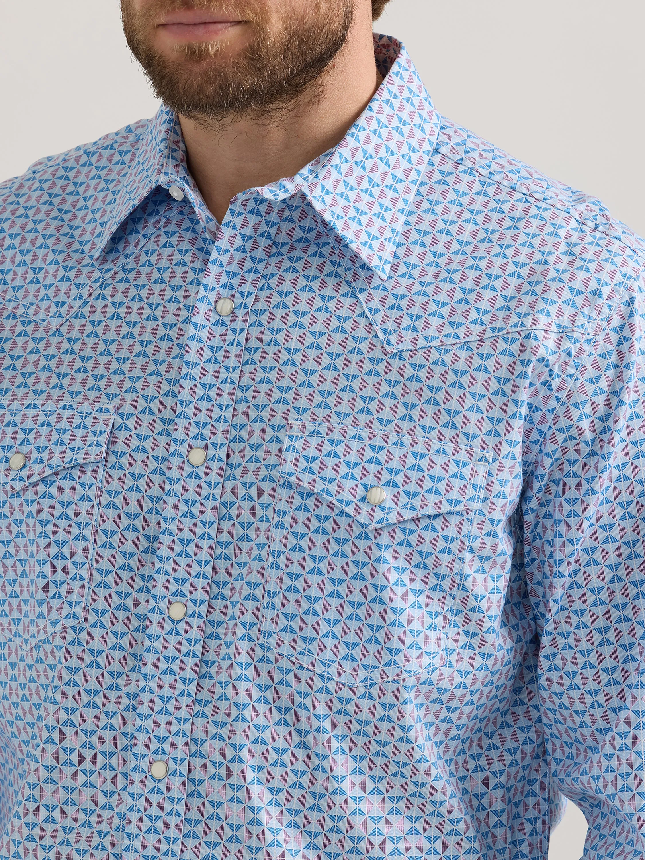 Men's Wrangler 20X Competition Advanced Comfort Blue/Red Geometric Print Western Snap Shirt