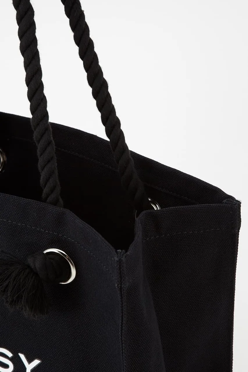MOUSSY Souvenir Shopper
