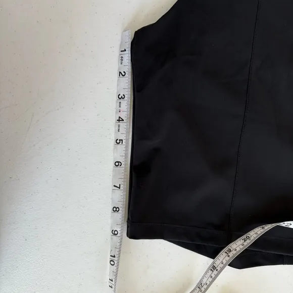 NWOT Athleta cosmic Bermuda shorts black size 4