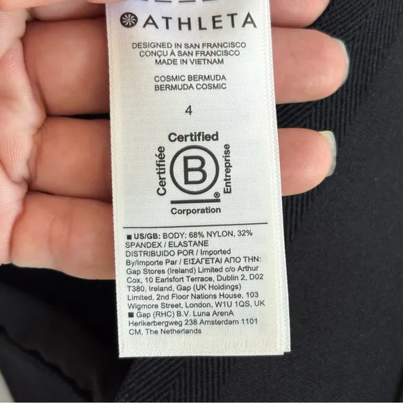 NWOT Athleta cosmic Bermuda shorts black size 4