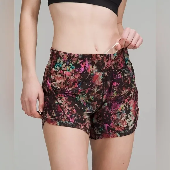 NWT Track That Mid-Rise Lined Short 5&quot; Size 2