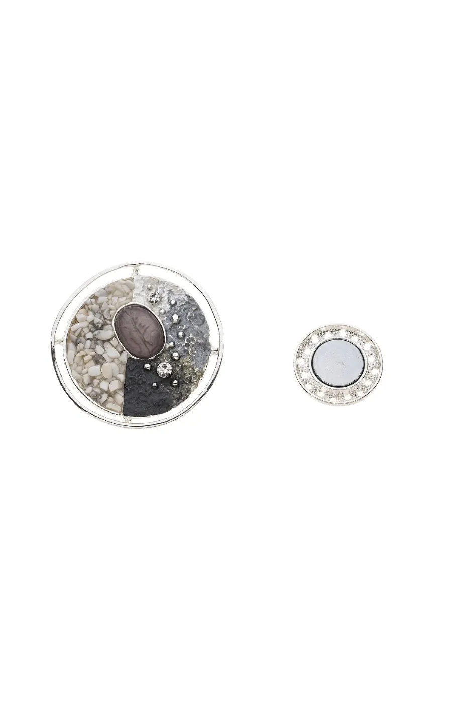 Olivia Magnetic Brooch in Grey