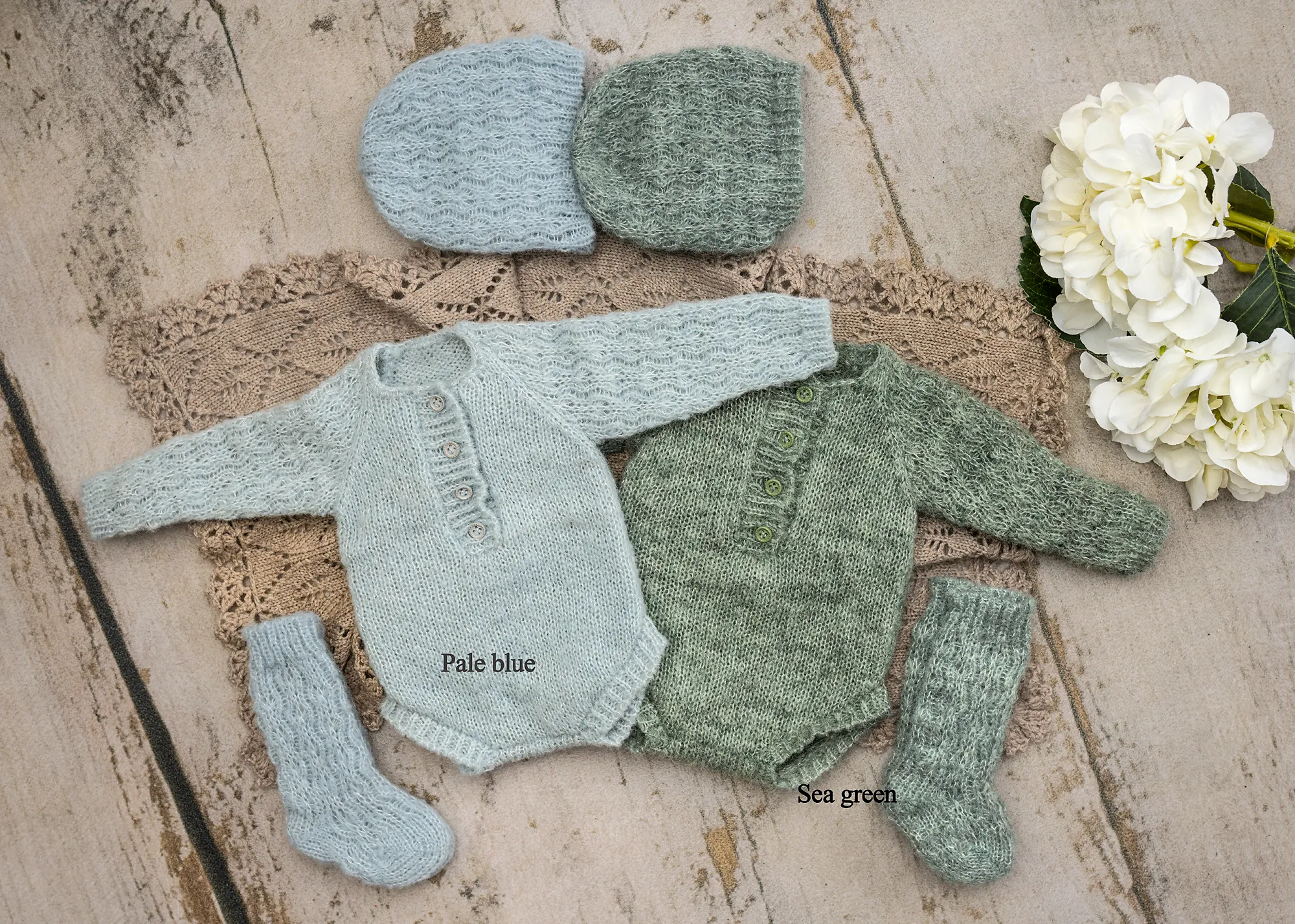 Olivia newborn sets with socks SITTER