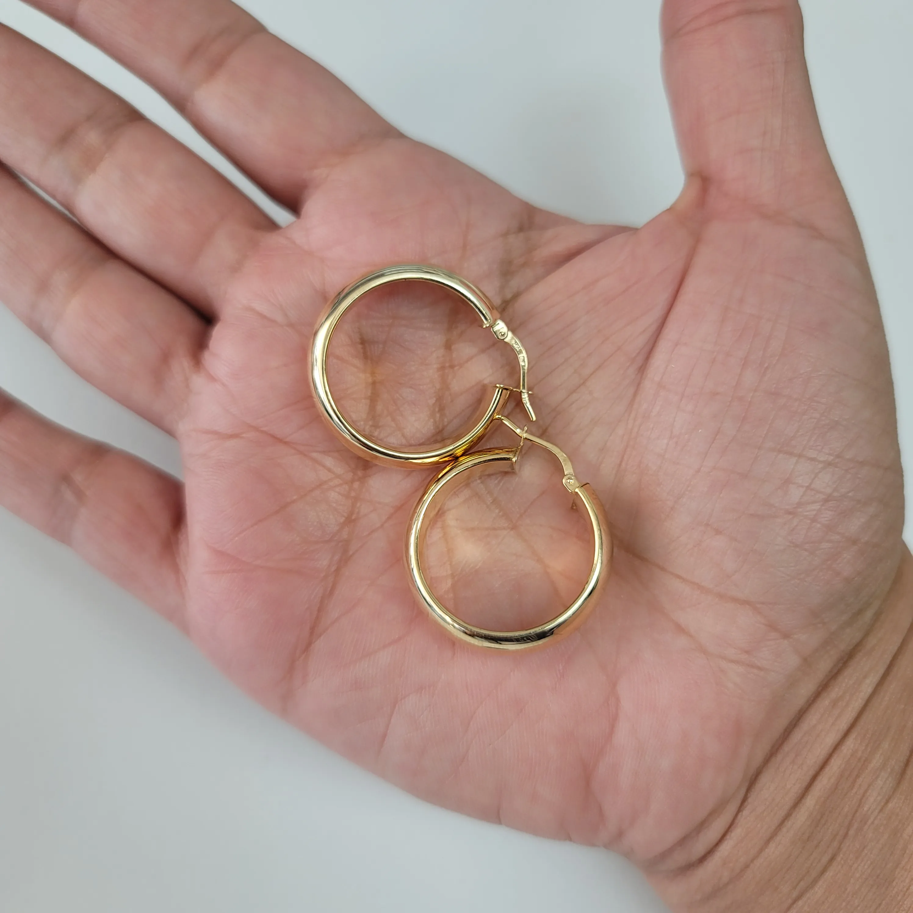 One Inch Polished Wide 14k Yellow Gold Hoops