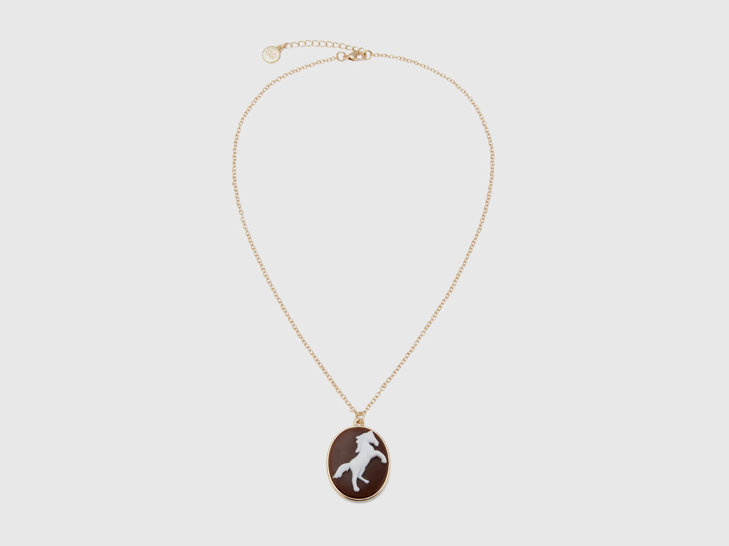 Patterned Clasp Necklace