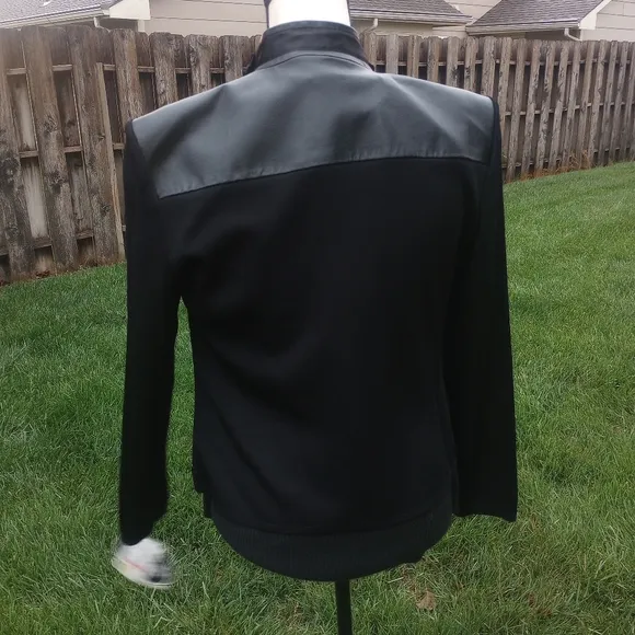 READ Nygard Black Genuine Leather Quilted Floral Rosette Long Sleeve Zip Jacket