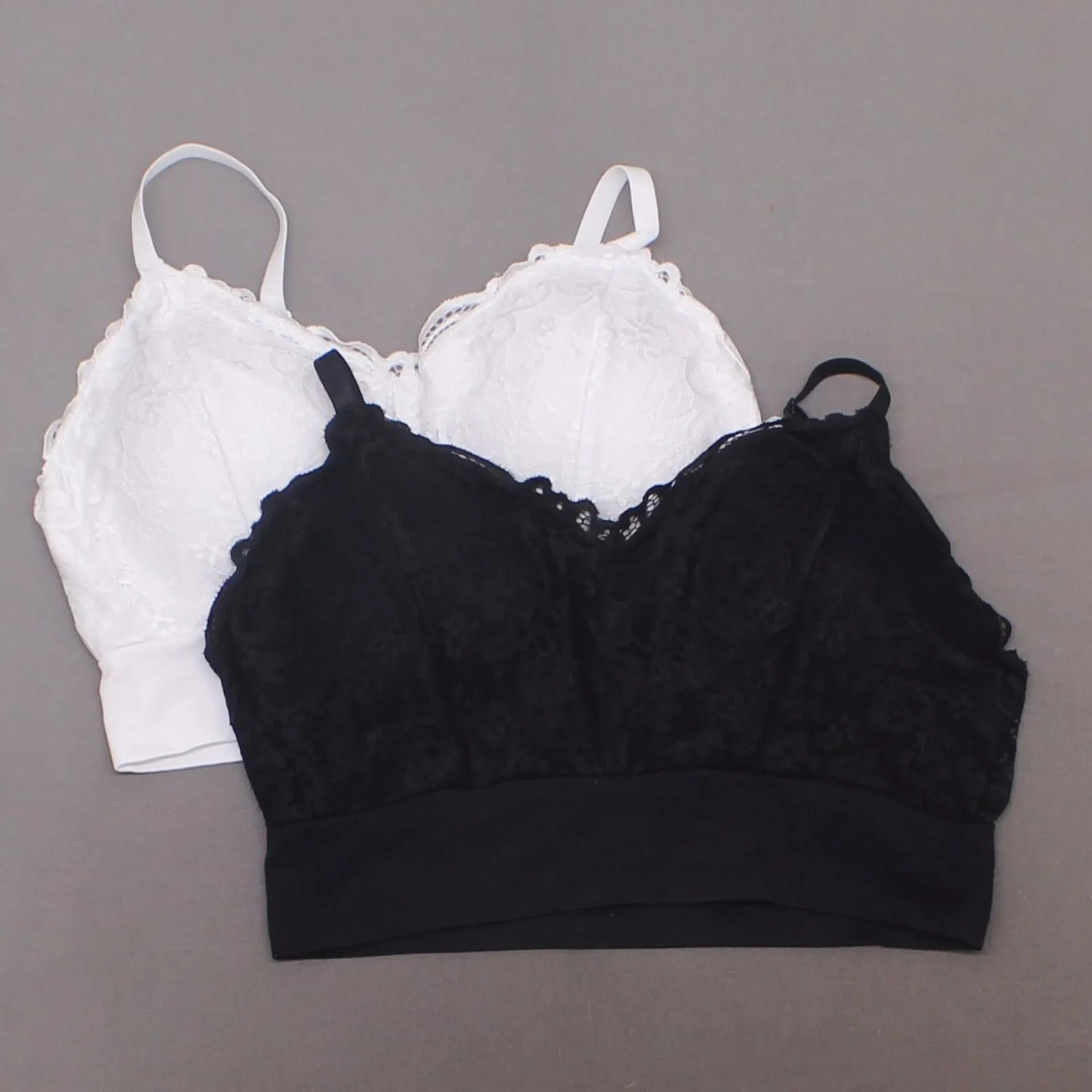 Rhonda Shear 2 Pack Lace Leisure Bras With Removable Pads