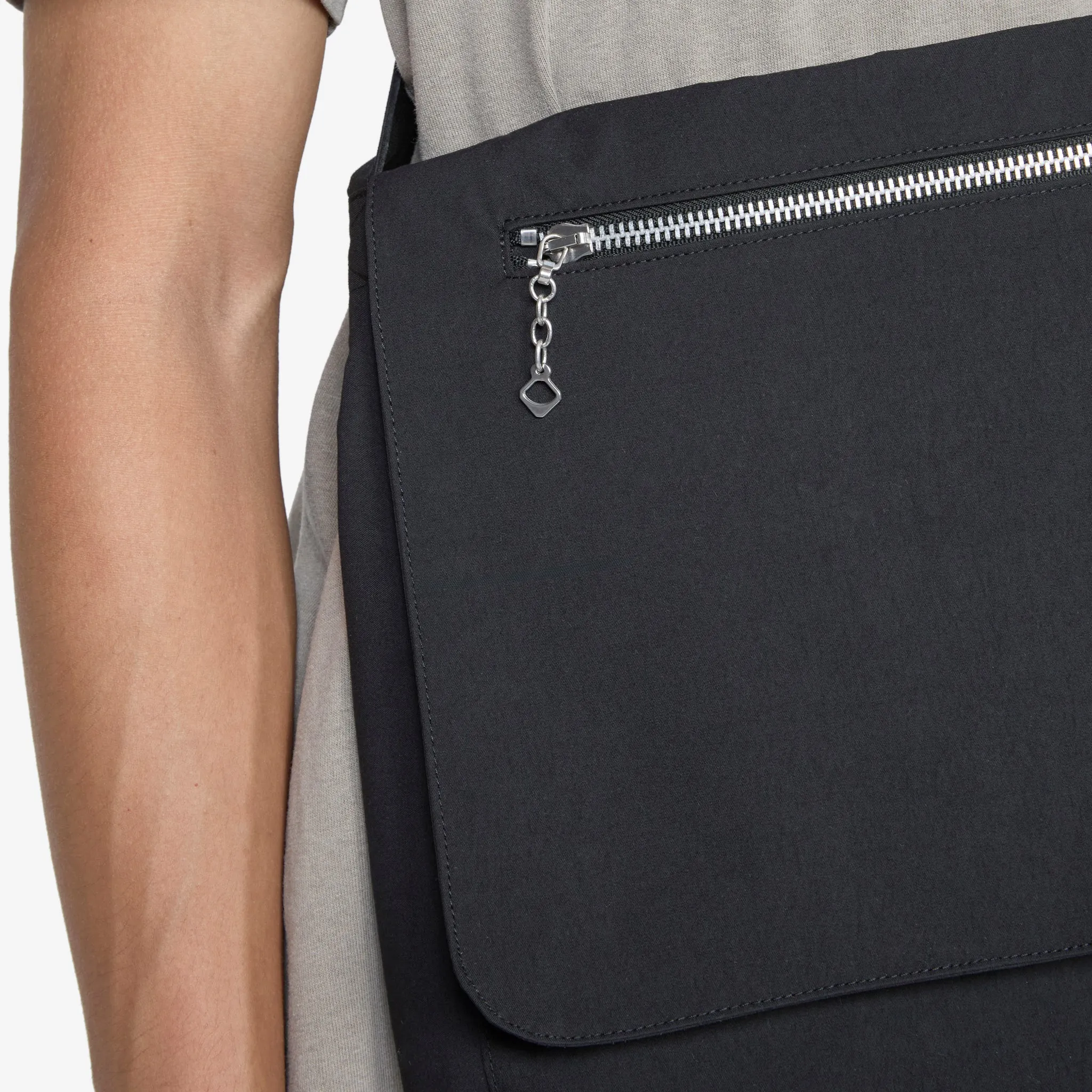 Slim Satchel Static Black Papyrus Poly