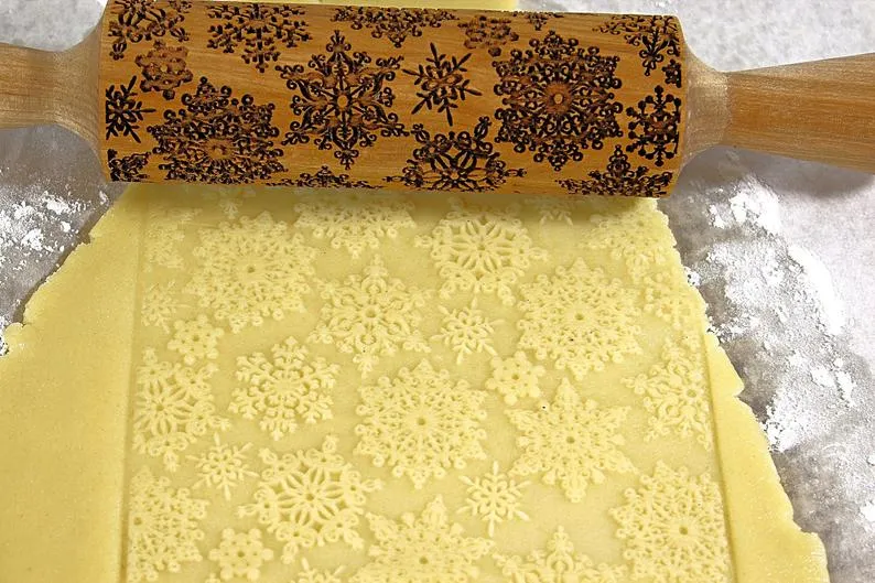 Snowflake 3 Embossed Rolling Pin, Christmas Gift,  Textured Cookie, Clay Stamp, Baking Gift, Christmas Gift