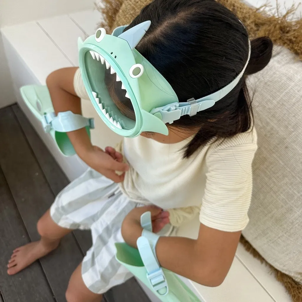 SUNNYLIFE Kids Snorkel Set Small Salty the Shark Multi