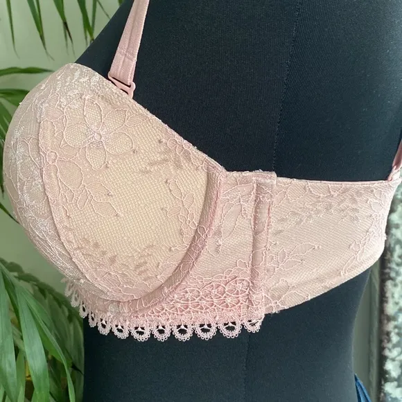 Very Sexy Multi Way Strapless Adjustable Floral Lace Bra Light Pink