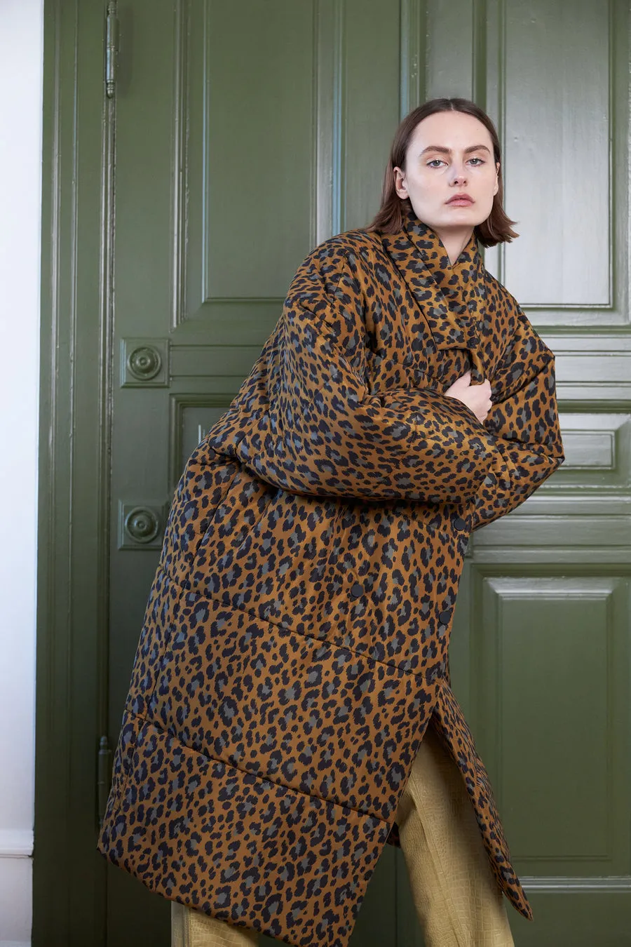 W ROTATES Quilted Leopard Midi Coat