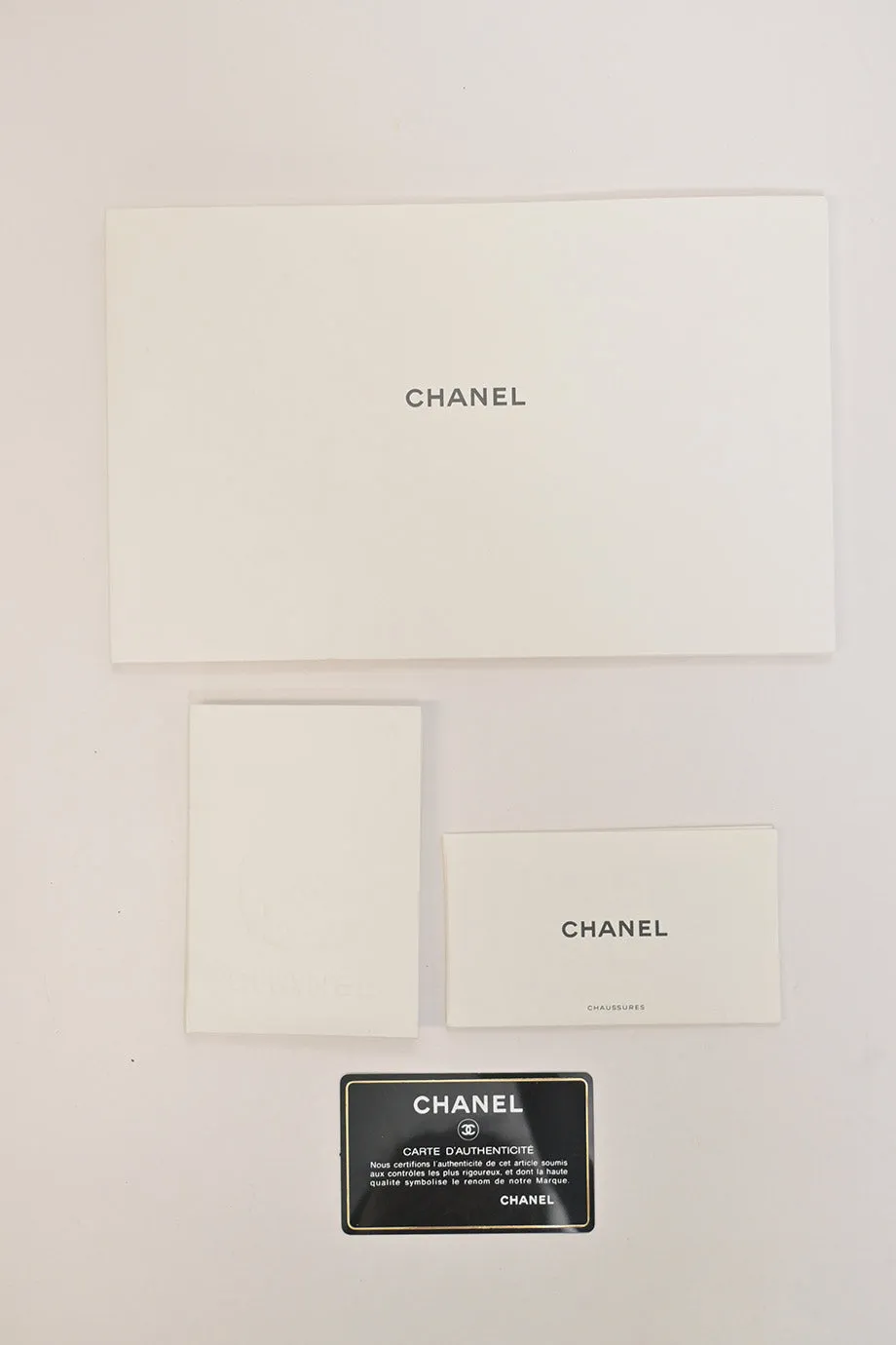 [WB6304] Chanel | Cross-Body Bag