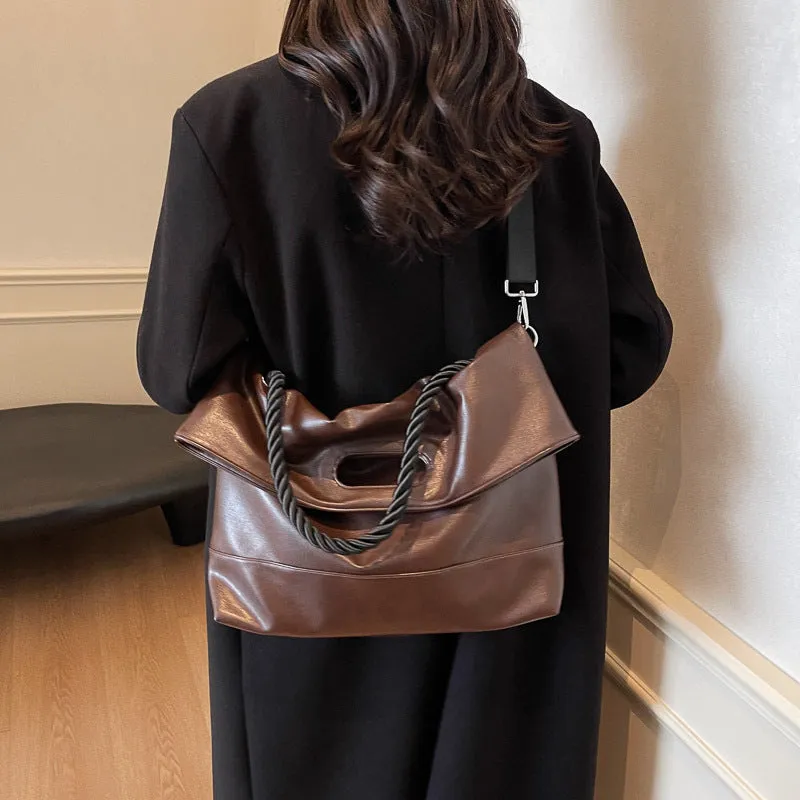 Women's High-grade Large Capacity Commuting Fashion Winter Shoulder Bags