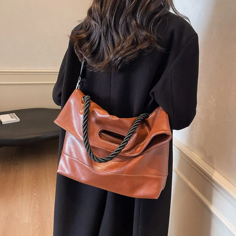 Women's High-grade Large Capacity Commuting Fashion Winter Shoulder Bags
